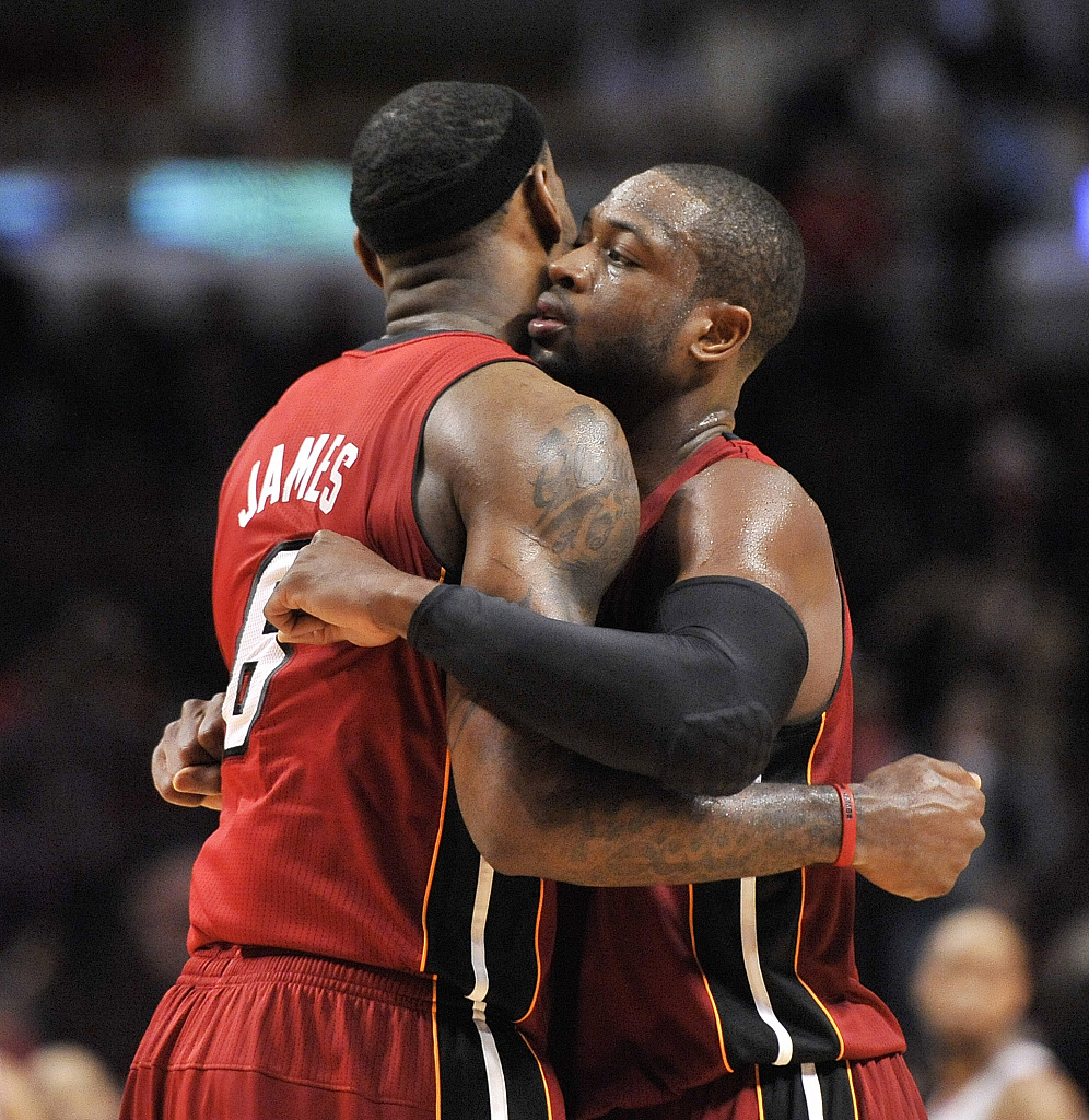 开云体育官网-阿里纳斯：韦德本该有MVP&amp;更多得分王 但他为詹姆斯牺牲了数据